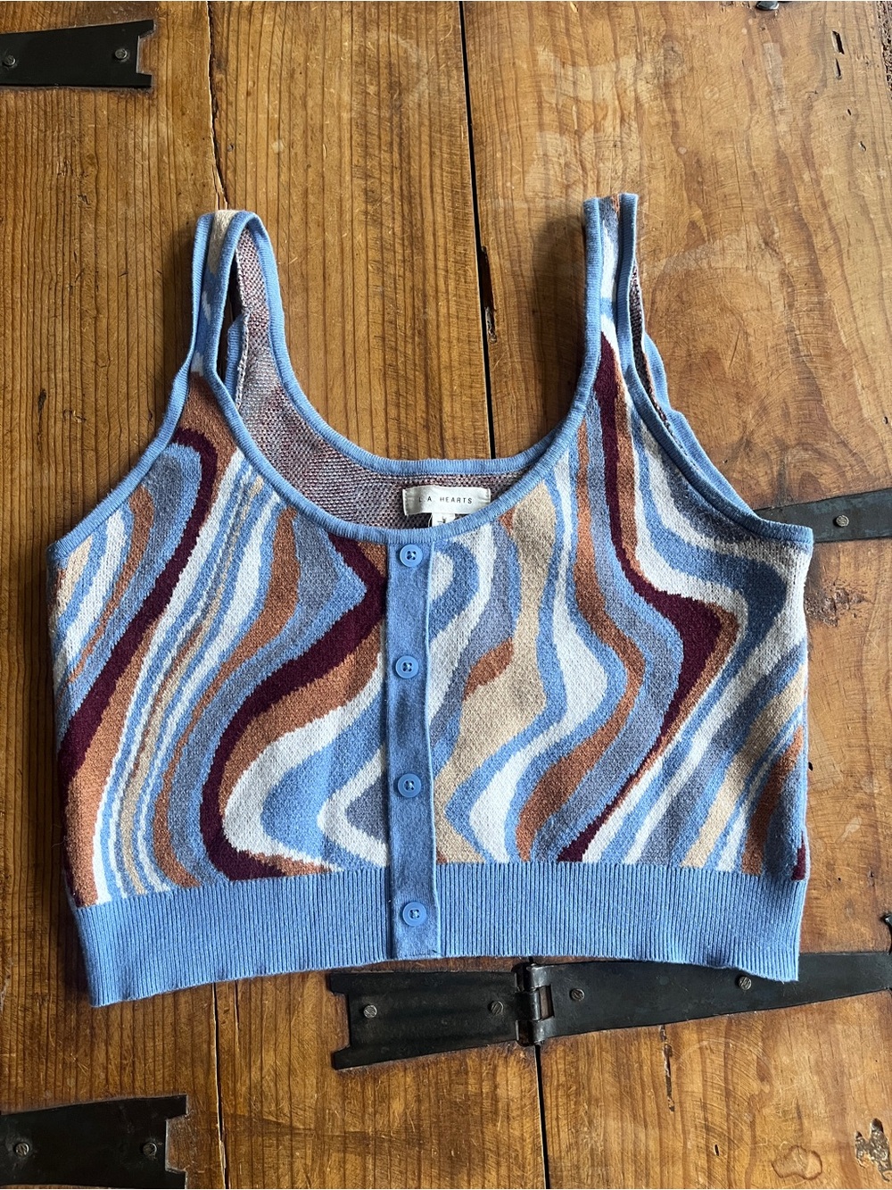 La‎ Hearts Blue Multi Wave Button-Front Knit Crop Tank